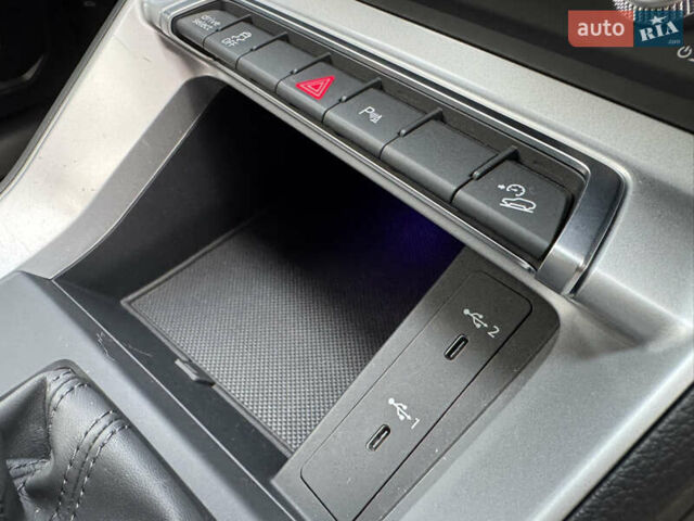 Сірий Ауді Q3 Sportback, об'ємом двигуна 1.5 л та пробігом 23 тис. км за 41900 $, фото 52 на Automoto.ua