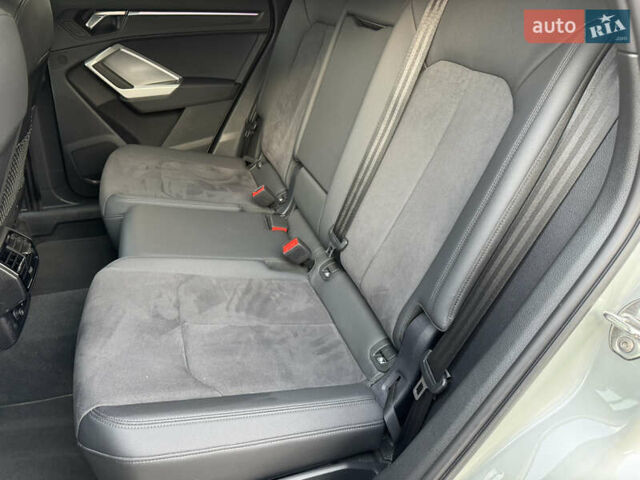Сірий Ауді Q3 Sportback, об'ємом двигуна 1.5 л та пробігом 23 тис. км за 41900 $, фото 38 на Automoto.ua