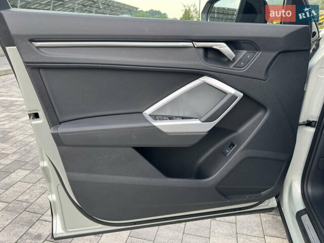 Сірий Ауді Q3 Sportback, об'ємом двигуна 1.5 л та пробігом 23 тис. км за 41900 $, фото 16 на Automoto.ua