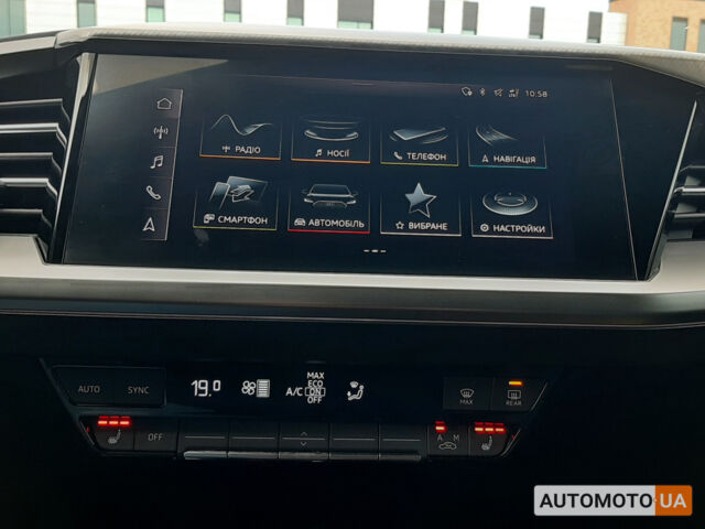 Чорний Ауді Q4, об'ємом двигуна 0 л та пробігом 45 тис. км за 29200 $, фото 40 на Automoto.ua