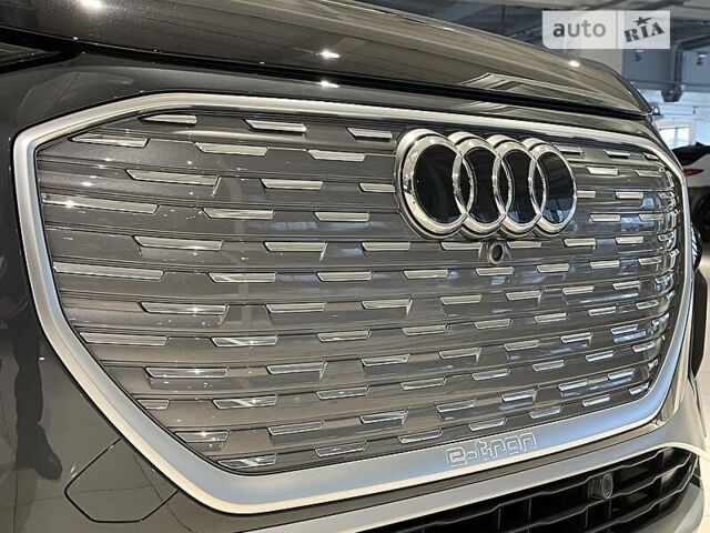 Черный Ауди Q4, объемом двигателя 0 л и пробегом 9 тыс. км за 48916 $, фото 17 на Automoto.ua