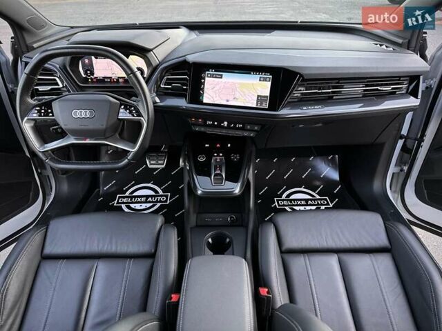 Белый Ауди Q4 e-tron, объемом двигателя 0 л и пробегом 60 тыс. км за 39900 $, фото 67 на Automoto.ua