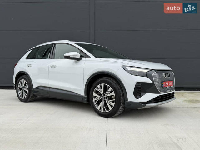Белый Ауди Q4 e-tron, объемом двигателя 0 л и пробегом 150 тыс. км за 24200 $, фото 16 на Automoto.ua