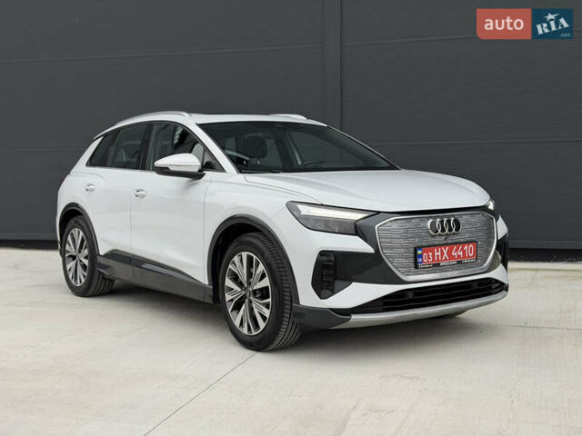 Белый Ауди Q4 e-tron, объемом двигателя 0 л и пробегом 150 тыс. км за 24200 $, фото 14 на Automoto.ua