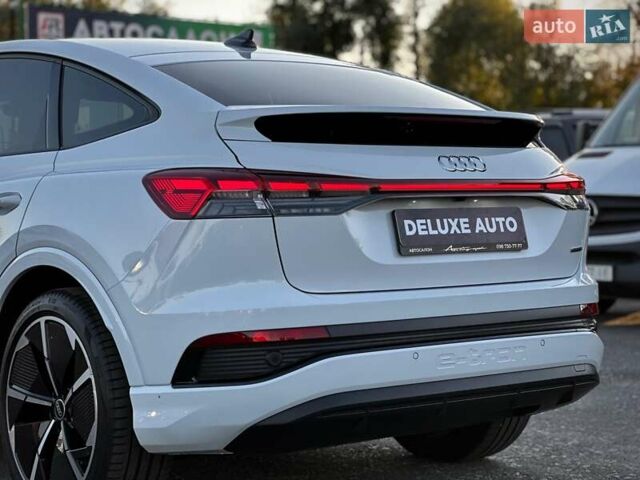 Белый Ауди Q4 e-tron, объемом двигателя 0 л и пробегом 60 тыс. км за 39900 $, фото 26 на Automoto.ua