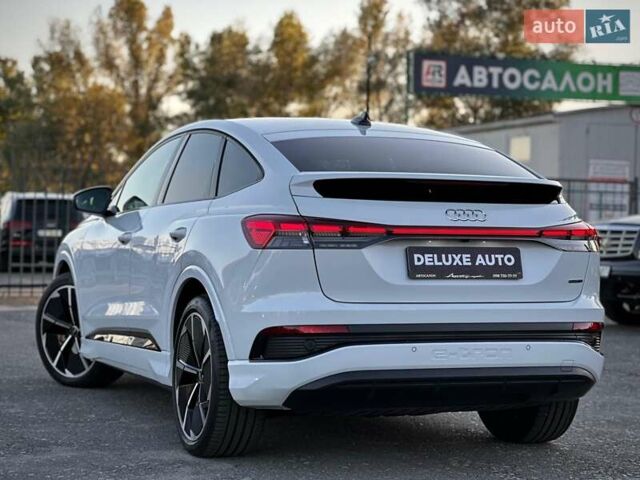 Белый Ауди Q4 e-tron, объемом двигателя 0 л и пробегом 60 тыс. км за 39900 $, фото 30 на Automoto.ua