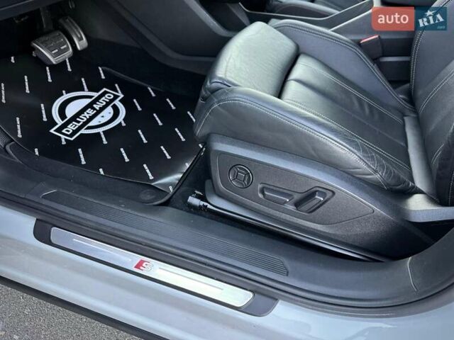 Белый Ауди Q4 e-tron, объемом двигателя 0 л и пробегом 60 тыс. км за 39900 $, фото 84 на Automoto.ua