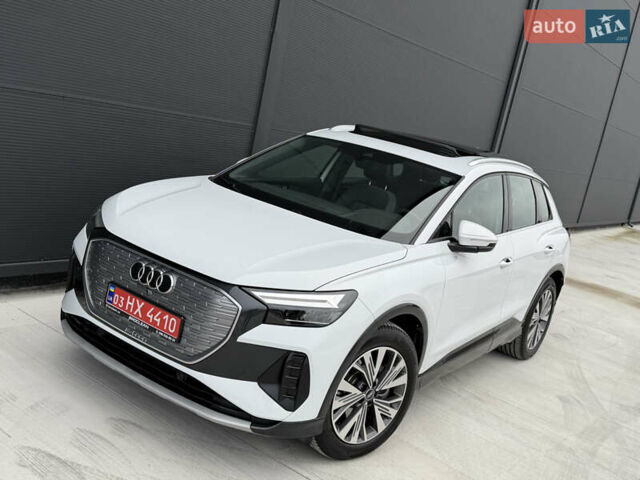 Белый Ауди Q4 e-tron, объемом двигателя 0 л и пробегом 150 тыс. км за 24200 $, фото 10 на Automoto.ua