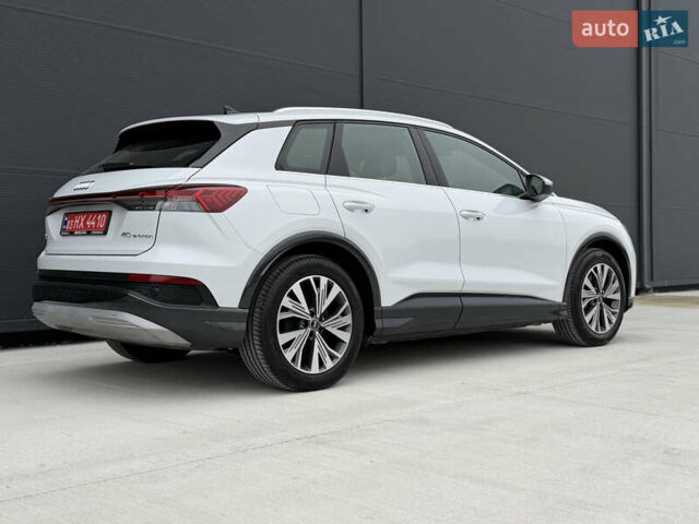 Белый Ауди Q4 e-tron, объемом двигателя 0 л и пробегом 150 тыс. км за 24200 $, фото 24 на Automoto.ua