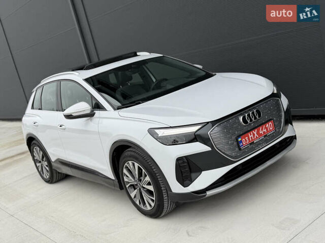 Белый Ауди Q4 e-tron, объемом двигателя 0 л и пробегом 150 тыс. км за 24200 $, фото 51 на Automoto.ua