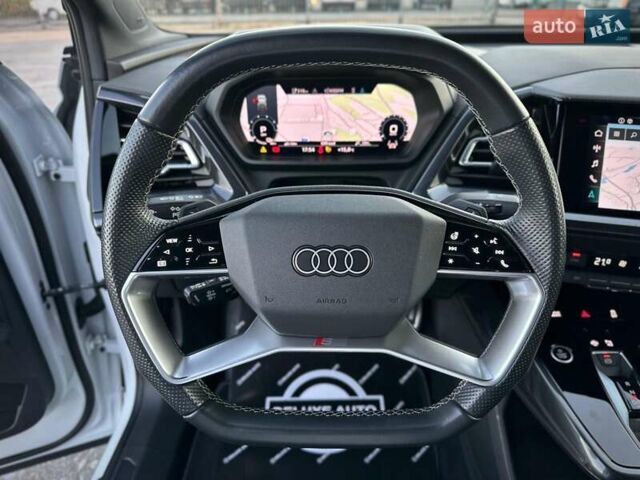 Белый Ауди Q4 e-tron, объемом двигателя 0 л и пробегом 60 тыс. км за 39900 $, фото 71 на Automoto.ua