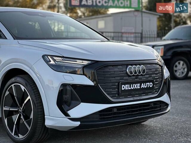 Белый Ауди Q4 e-tron, объемом двигателя 0 л и пробегом 60 тыс. км за 39900 $, фото 6 на Automoto.ua