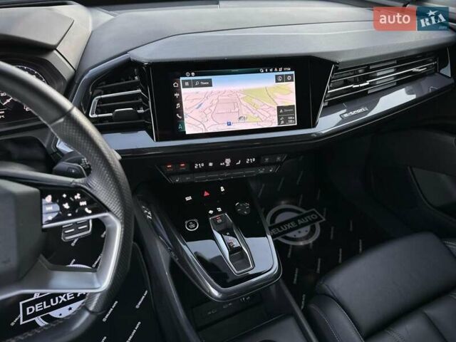 Белый Ауди Q4 e-tron, объемом двигателя 0 л и пробегом 60 тыс. км за 39900 $, фото 69 на Automoto.ua