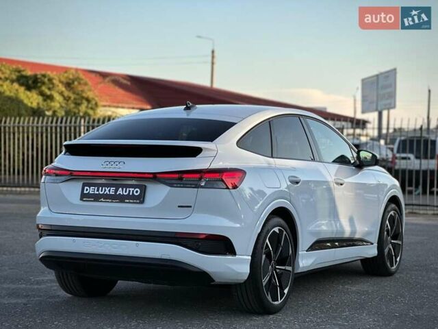 Белый Ауди Q4 e-tron, объемом двигателя 0 л и пробегом 60 тыс. км за 39900 $, фото 18 на Automoto.ua