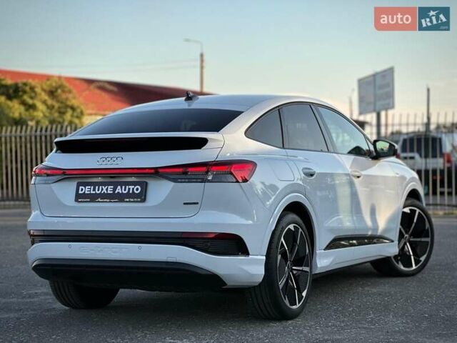 Белый Ауди Q4 e-tron, объемом двигателя 0 л и пробегом 60 тыс. км за 39900 $, фото 29 на Automoto.ua
