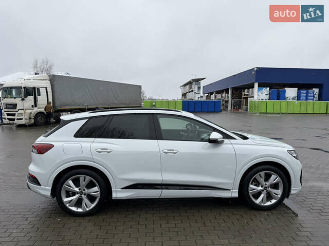 Белый Ауди Q4 e-tron, объемом двигателя 0 л и пробегом 101 тыс. км за 27800 $, фото 7 на Automoto.ua