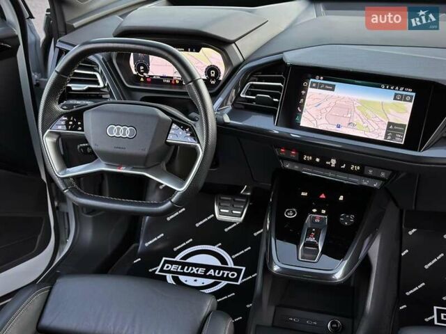 Белый Ауди Q4 e-tron, объемом двигателя 0 л и пробегом 60 тыс. км за 39900 $, фото 68 на Automoto.ua