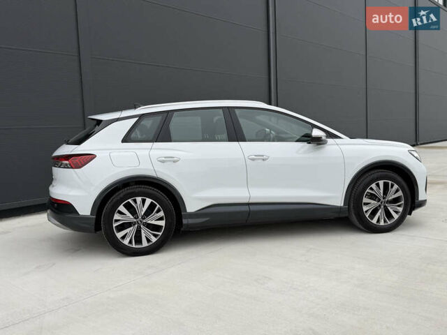 Белый Ауди Q4 e-tron, объемом двигателя 0 л и пробегом 150 тыс. км за 24200 $, фото 18 на Automoto.ua