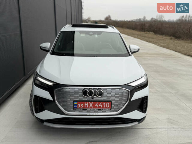 Белый Ауди Q4 e-tron, объемом двигателя 0 л и пробегом 150 тыс. км за 24200 $, фото 6 на Automoto.ua
