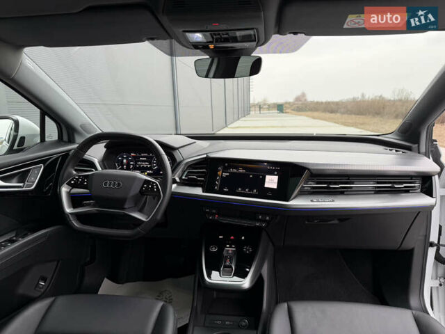 Белый Ауди Q4 e-tron, объемом двигателя 0 л и пробегом 150 тыс. км за 24200 $, фото 44 на Automoto.ua