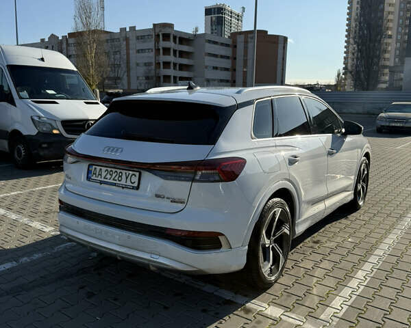 Білий Ауді Q4 e-tron, об'ємом двигуна 0 л та пробігом 44 тис. км за 29900 $, фото 6 на Automoto.ua