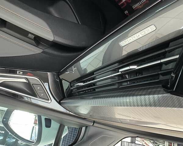 Белый Ауди Q4 e-tron, объемом двигателя 0 л и пробегом 21 тыс. км за 31500 $, фото 24 на Automoto.ua