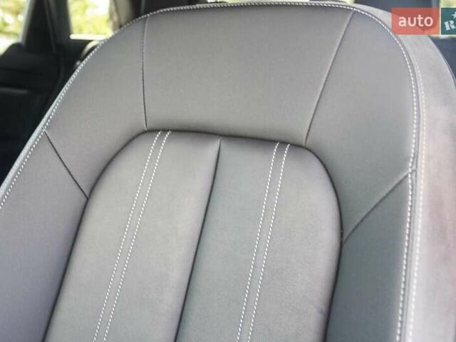 Белый Ауди Q4 e-tron, объемом двигателя 0 л и пробегом 29 тыс. км за 17700 $, фото 12 на Automoto.ua