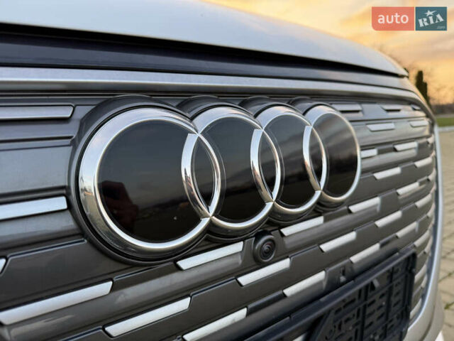 Белый Ауди Q4 e-tron, объемом двигателя 0 л и пробегом 65 тыс. км за 28500 $, фото 11 на Automoto.ua