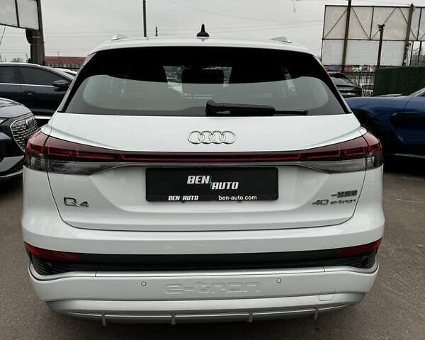 Белый Ауди Q4 e-tron, объемом двигателя 0 л и пробегом 6 тыс. км за 28500 $, фото 11 на Automoto.ua