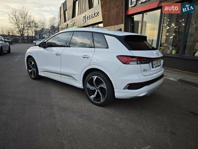 Белый Ауди Q4 e-tron, объемом двигателя 0 л и пробегом 20 тыс. км за 28700 $, фото 5 на Automoto.ua