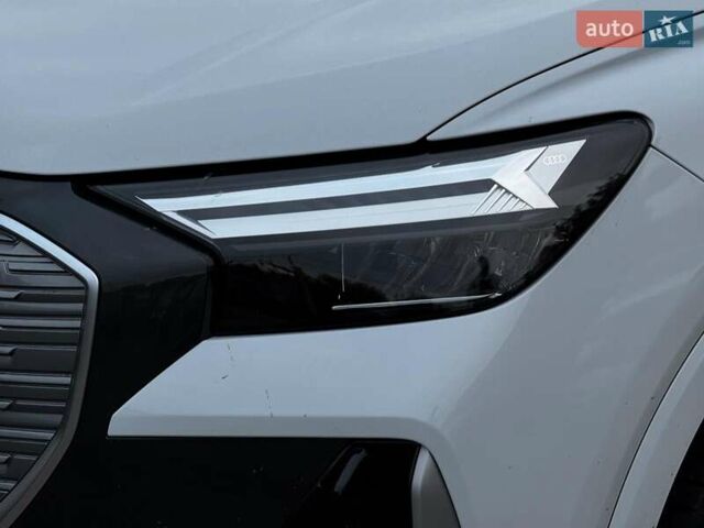 Ауди Q4 e-tron 2023 в Харькове на Automoto.ua Белый Ауди Q4 e-tron, объемом двигателя 0 л и пробегом 9 тыс. км за 31990 $, фото 4 на Automoto.ua