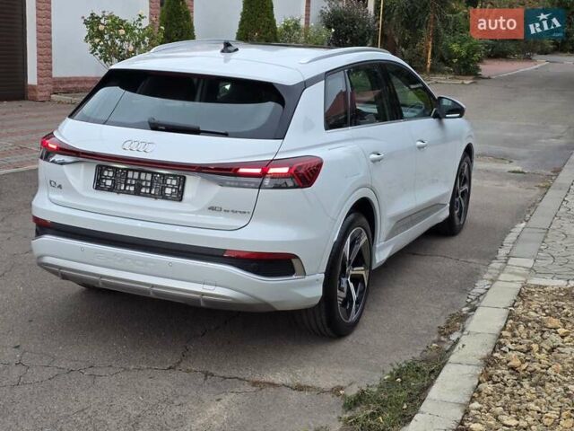 Ауди Q4 e-tron 2023 в Одессе на Automoto.ua Белый Ауди Q4 e-tron, объемом двигателя 0 л и пробегом 16 тыс. км за 31300 $, фото 10 на Automoto.ua