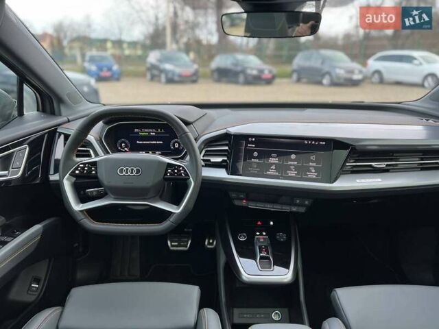 Белый Ауди Q4 e-tron, объемом двигателя 0 л и пробегом 18 тыс. км за 27500 $, фото 18 на Automoto.ua