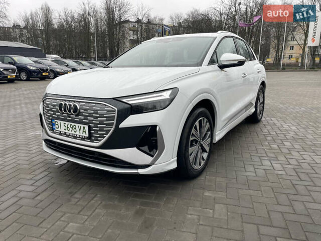 Белый Ауди Q4 e-tron, объемом двигателя 0 л и пробегом 16 тыс. км за 29500 $, фото 1 на Automoto.ua