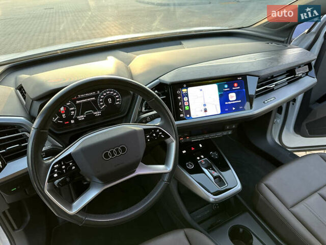 Белый Ауди Q4 e-tron, объемом двигателя 0 л и пробегом 43 тыс. км за 26950 $, фото 36 на Automoto.ua