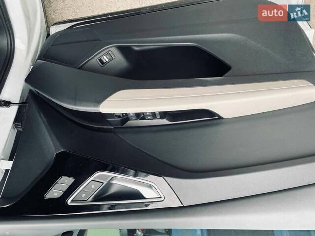 Белый Ауди Q4 e-tron, объемом двигателя 0 л и пробегом 10 тыс. км за 32000 $, фото 24 на Automoto.ua