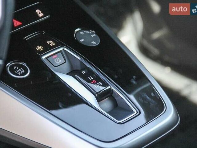 Белый Ауди Q4 e-tron, объемом двигателя 0 л и пробегом 29 тыс. км за 17700 $, фото 11 на Automoto.ua