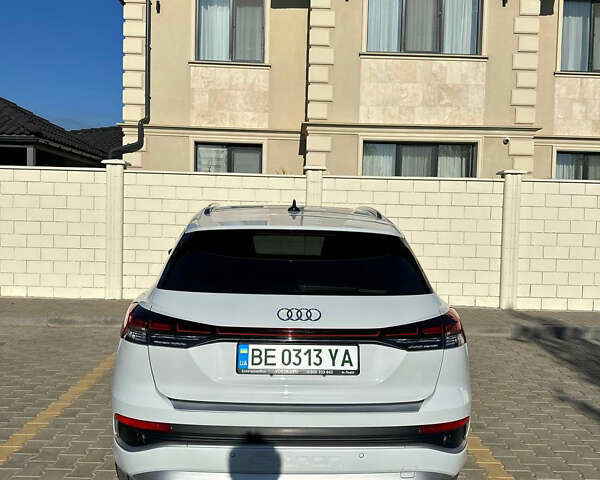 Білий Ауді Q4 e-tron, об'ємом двигуна 0 л та пробігом 27 тис. км за 27500 $, фото 5 на Automoto.ua