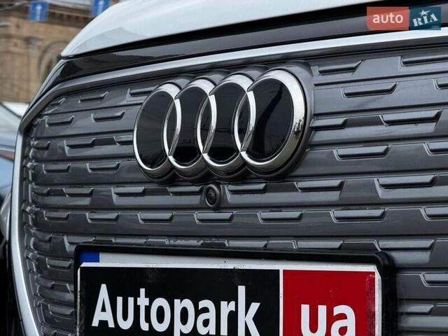 Ауди Q4 e-tron 2023 в Харькове на Automoto.ua Белый Ауди Q4 e-tron, объемом двигателя 0 л и пробегом 9 тыс. км за 31990 $, фото 5 на Automoto.ua