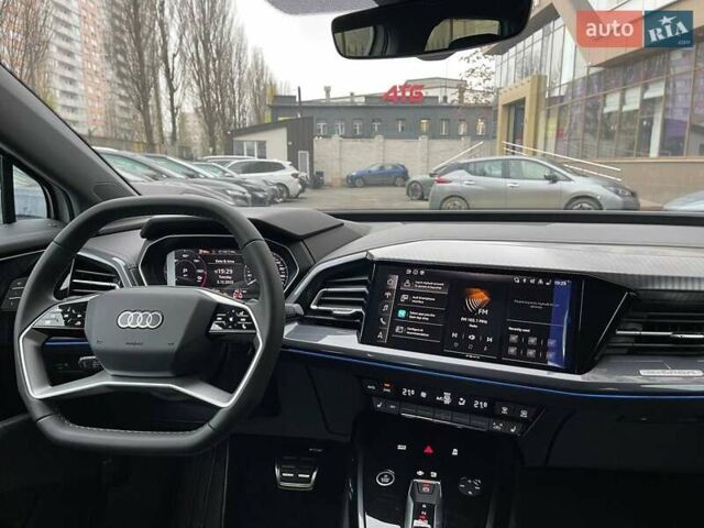 Белый Ауди Q4 e-tron, объемом двигателя 0 л и пробегом 33 тыс. км за 27399 $, фото 6 на Automoto.ua