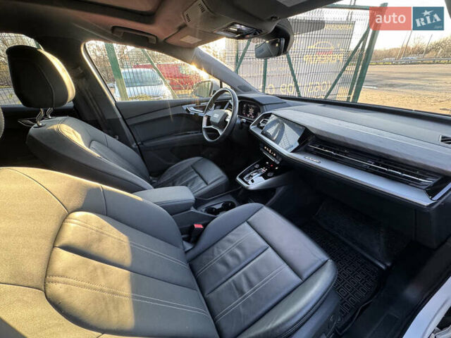 Белый Ауди Q4 e-tron, объемом двигателя 0 л и пробегом 45 тыс. км за 29999 $, фото 39 на Automoto.ua