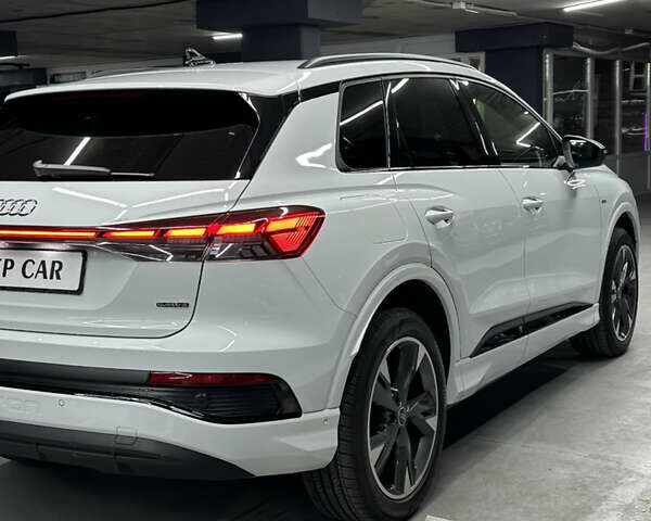 Белый Ауди Q4 e-tron, объемом двигателя 0 л и пробегом 11 тыс. км за 30900 $, фото 12 на Automoto.ua