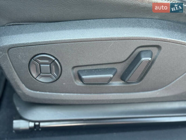 Белый Ауди Q4 e-tron, объемом двигателя 0 л и пробегом 45 тыс. км за 29999 $, фото 14 на Automoto.ua