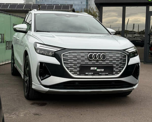 Ауди Q4 e-tron 2023 в Киеве на Automoto.ua Белый Ауди Q4 e-tron, объемом двигателя 0 л и пробегом 5 тыс. км за 30000 $, фото 1 на Automoto.ua