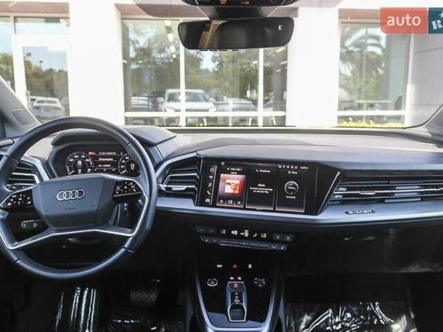 Белый Ауди Q4 e-tron, объемом двигателя 0 л и пробегом 29 тыс. км за 17700 $, фото 8 на Automoto.ua