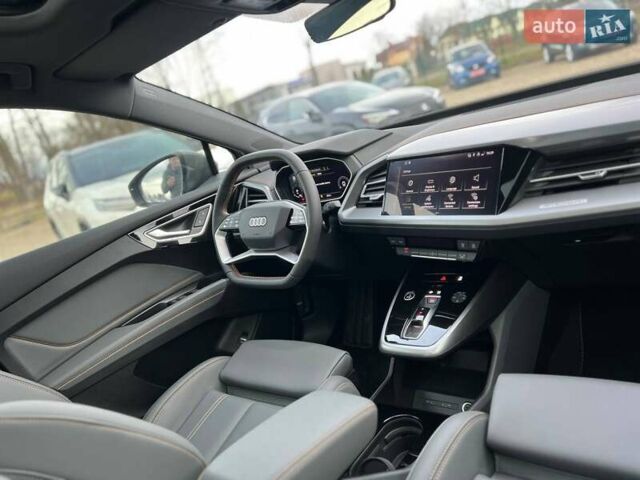 Белый Ауди Q4 e-tron, объемом двигателя 0 л и пробегом 18 тыс. км за 27500 $, фото 14 на Automoto.ua