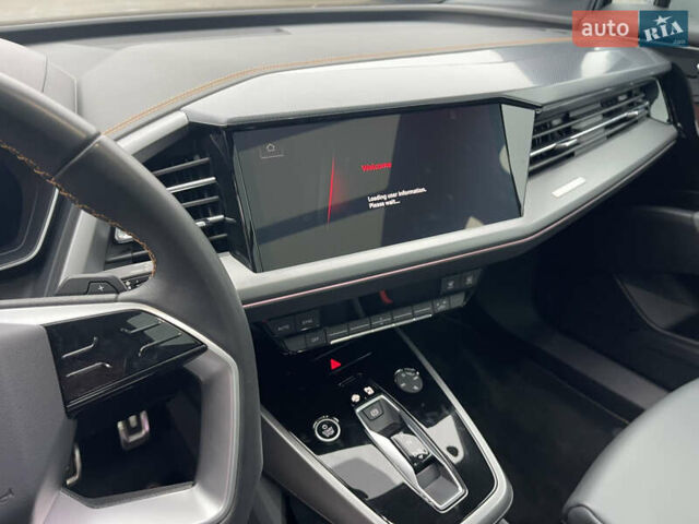 Белый Ауди Q4 e-tron, объемом двигателя 0 л и пробегом 16 тыс. км за 29500 $, фото 7 на Automoto.ua