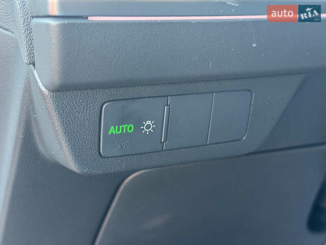 Белый Ауди Q4 e-tron, объемом двигателя 0 л и пробегом 45 тыс. км за 29999 $, фото 13 на Automoto.ua