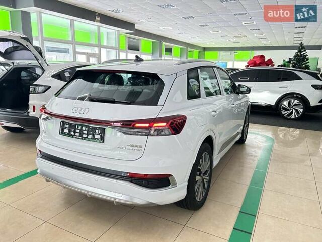 Белый Ауди Q4 e-tron, объемом двигателя 0 л и пробегом 1 тыс. км за 33900 $, фото 2 на Automoto.ua