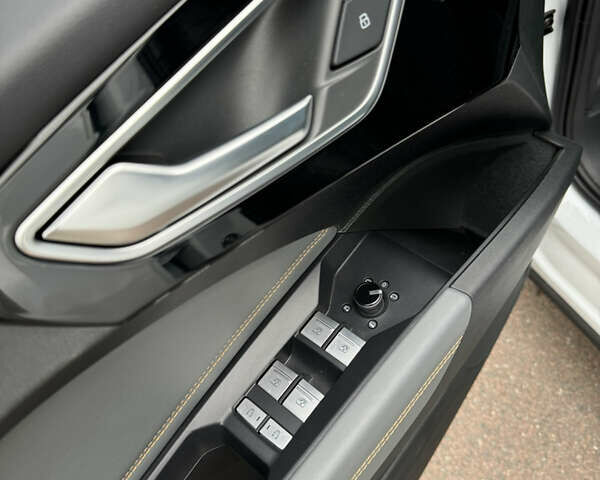 Ауди Q4 e-tron 2023 в Киеве на Automoto.ua Белый Ауди Q4 e-tron, объемом двигателя 0 л и пробегом 5 тыс. км за 30000 $, фото 17 на Automoto.ua